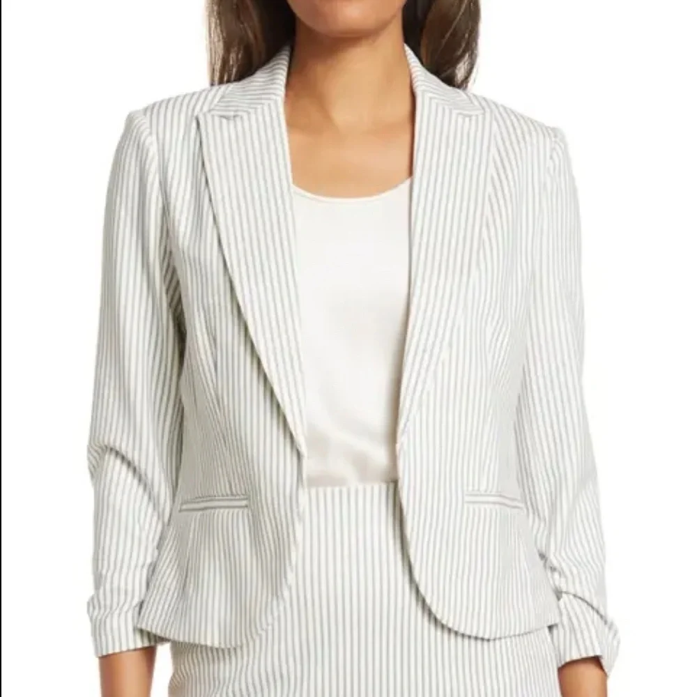 NWT Amanda & Chelsea White and Gray Striped Blazer Sz Large